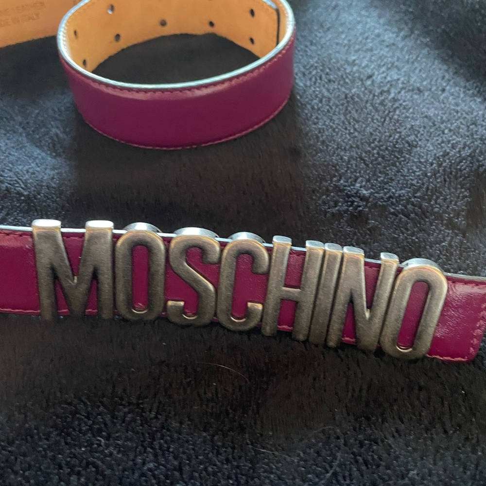 Moschino belt
